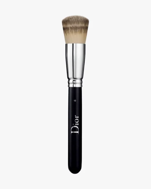 Backstage Brush Foundation Coverage Full N° 12