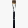 Backstage Brush Foundation Coverage Light N° 11