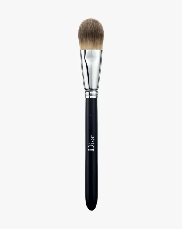 Backstage Brush Foundation Coverage Light N° 11