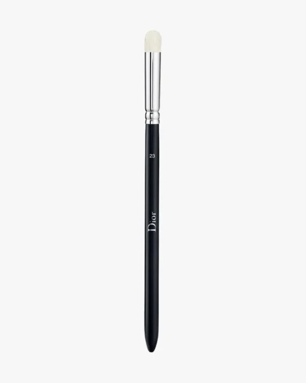 Backstage Large Eye Blending Brush N° 23