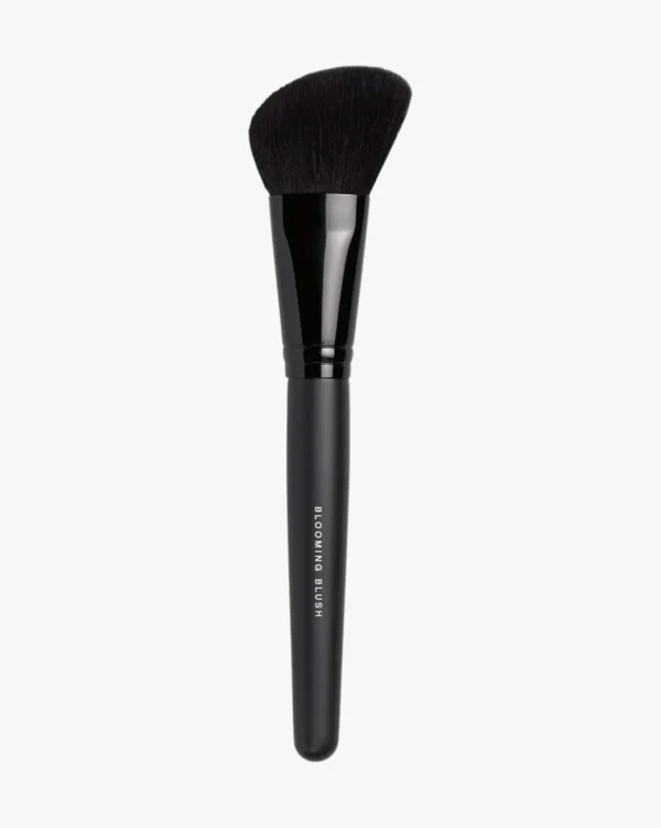 Blooming Blush Brush