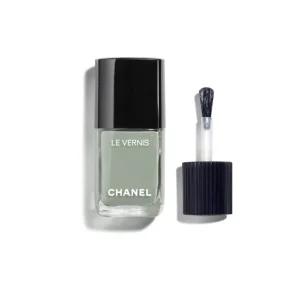 CHANEL Le Vernis Nail Colour - Fredrik & Louisa