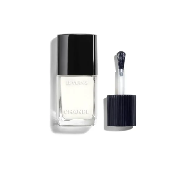 CHANEL Le Vernis Nail Colour - Fredrik & Louisa