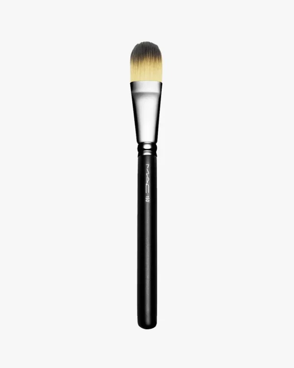#190S Foundation Brush 19cm